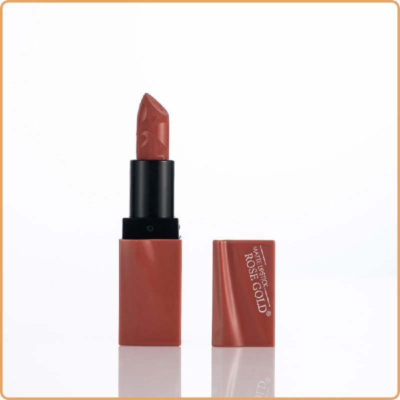 أحمر الشفاه المطفأ (Matte Lipstick)